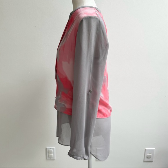 T Tahari | Grey/Pink Watercolor Print Layered Roll-Tab Button Down Blouse - Picture 9 of 16